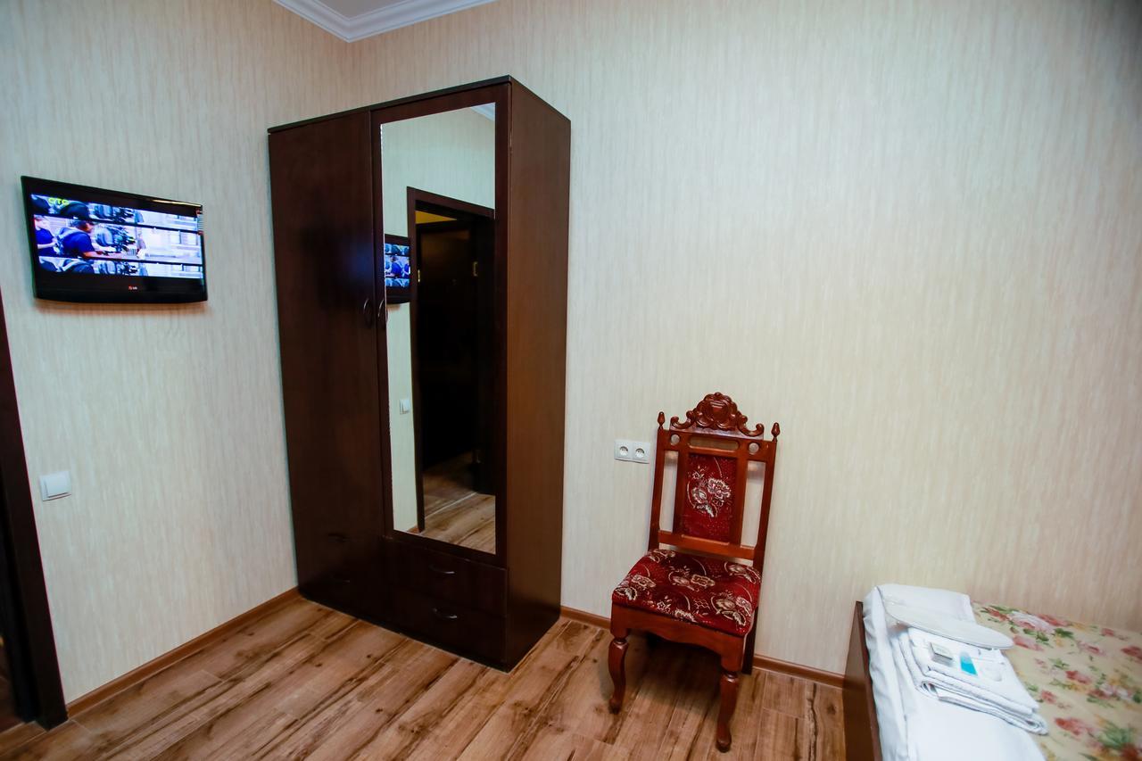 Hotel 4You Tbilisi Exterior foto